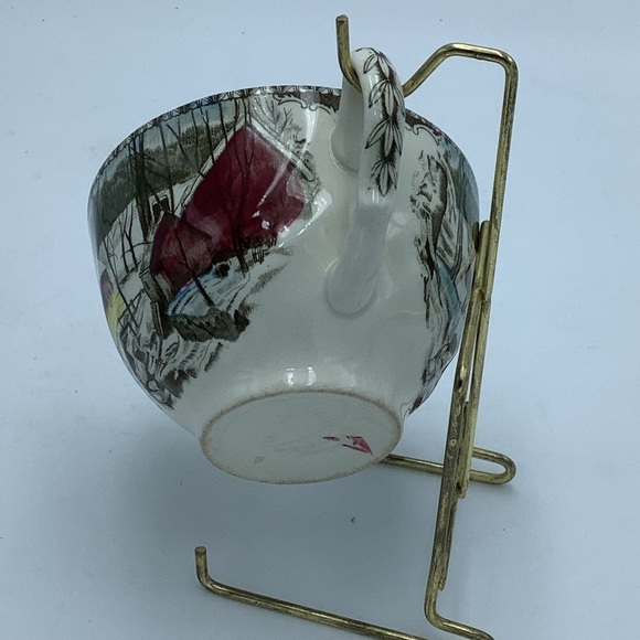 Johnson Bros. “The Icehouse” Teacup & Saucer - Picture 5 of 8